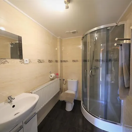 Stodola Sauna W Cenie منزل للإقامة *