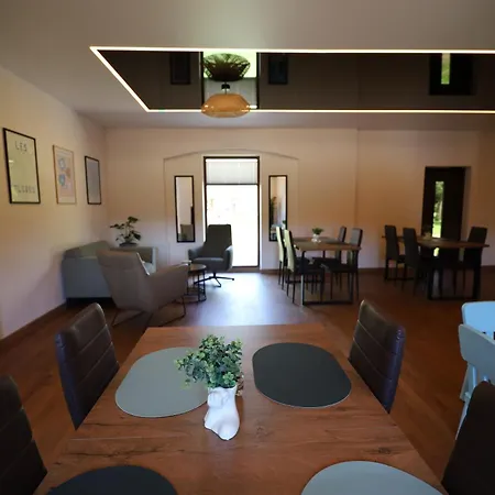 Stodola Homestay *