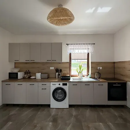 منزل للإقامة Stodola Sauna W Cenie Stronie Śląskie